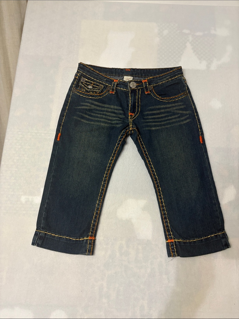 True Religion Dark Blue Women's Capri  Jeans with Contrast Stitching Size 29